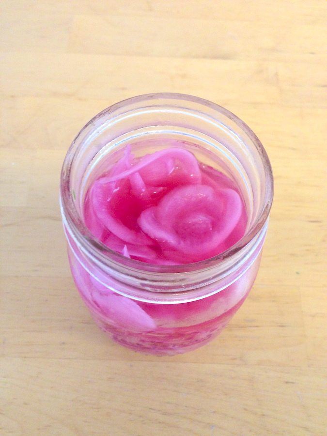 Lacto-fermented red onions