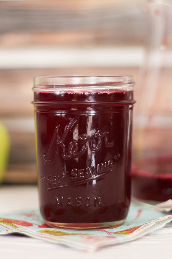 Beet Kvass Liver Cleanser recipes that taste good. Both will help relieve your hangover and give you a healthy start to the New Year.