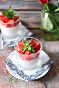 Vanilla Bean and Honey Kefir Panna Cotta recipe. Rich, warming notes of vanilla bean, the settle sweetness of wild honey and a creamy, velvety texture.