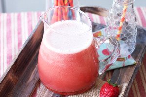 Probiotic Strawberry Soda recipe is made with water kefir and fresh strawberry puree. It’s refreshing and will increase your energy and vitality.