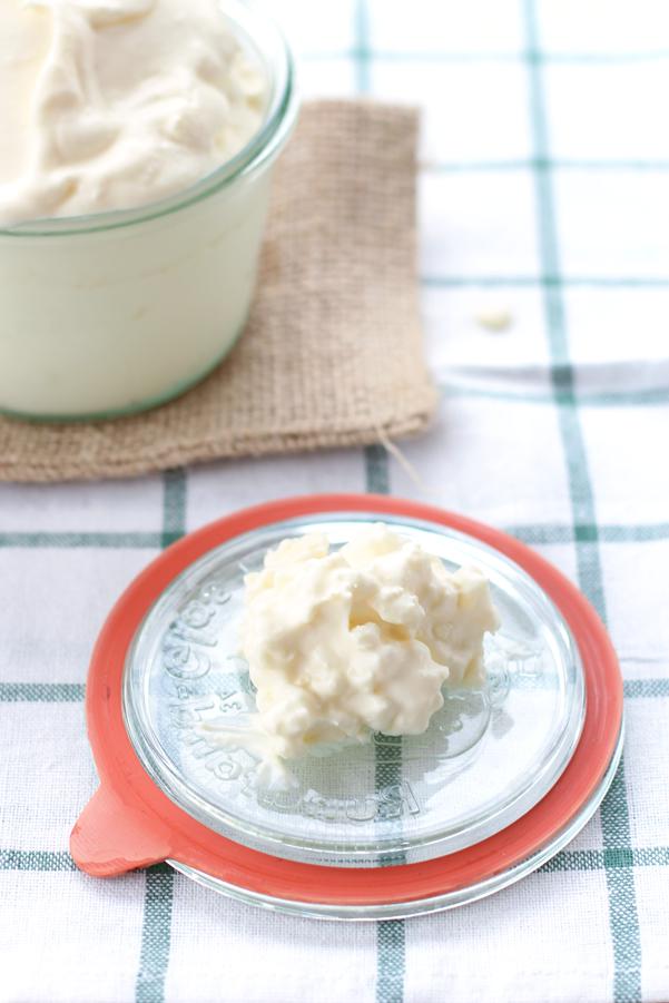 Rich, thick, creamy Kefir Sour Cream. A super healthy alternative to store bought sour cream and easy to make using just heavy cream and milk kefir grains.